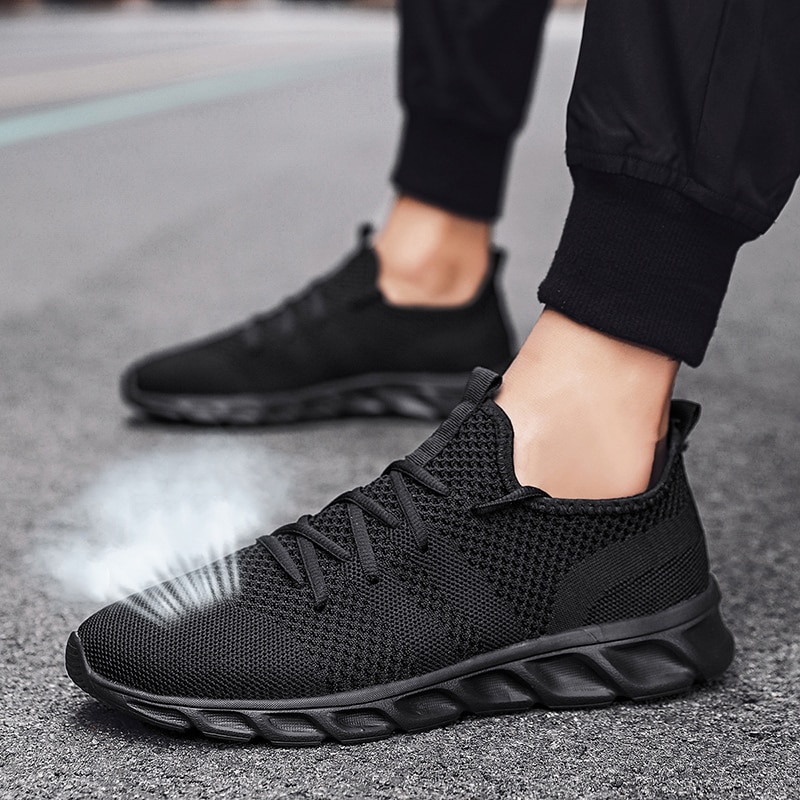 Hot-Sale-Light-Man-Running-Shoes-Comfortable-Breathable-Men-s-Sneaker-Casual-Antiskid-and-Wear-resistant-1